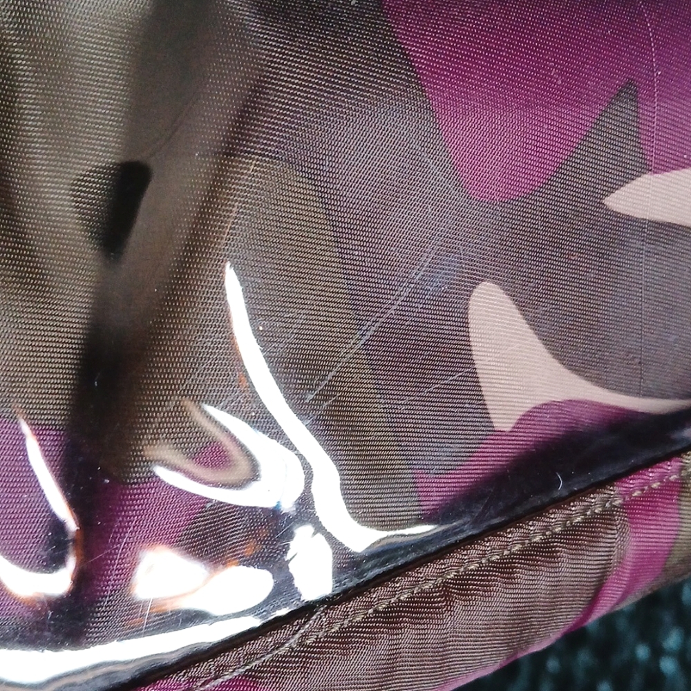 Lug Pouch - Picture 6 of 7
